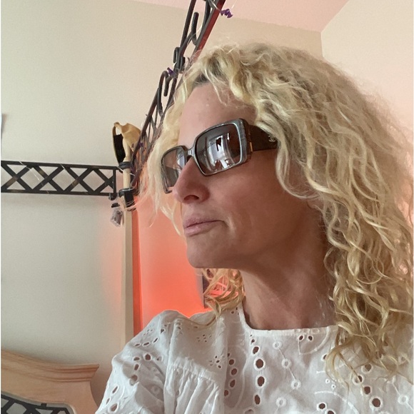 Chanel Rectangular Sunglasses in EUC $150 No scratches or sign of wear. See pics - Picture 1 of 15